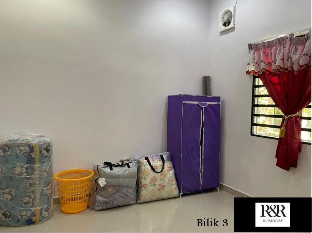 R & R Homestay Tanjung Karang Εξωτερικό φωτογραφία